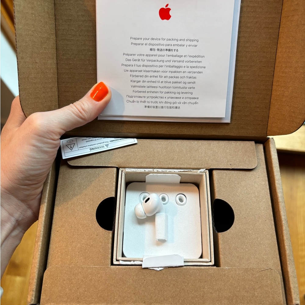 Replacement AirPod for right ear - brand new!
